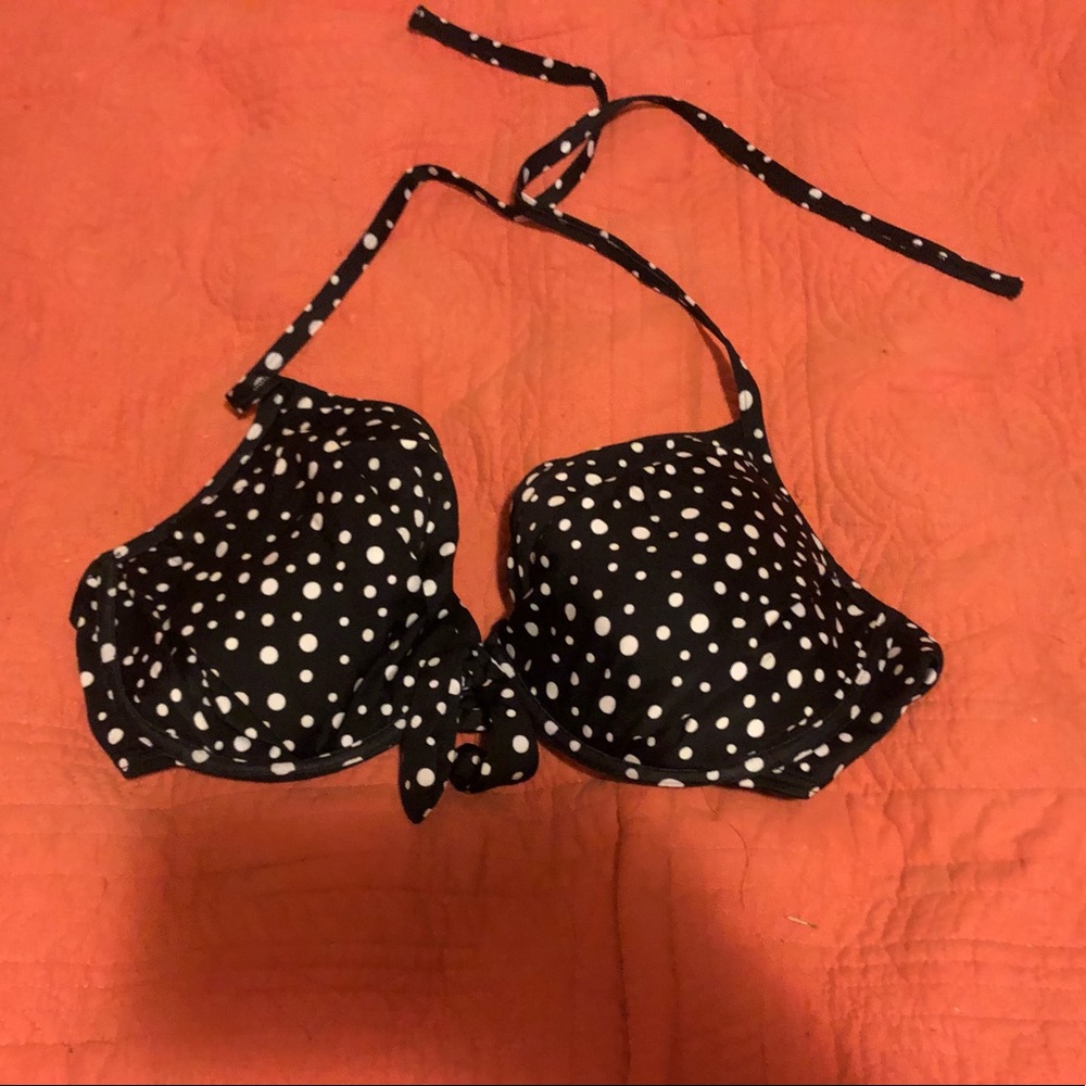 38DD VS bathing suit top